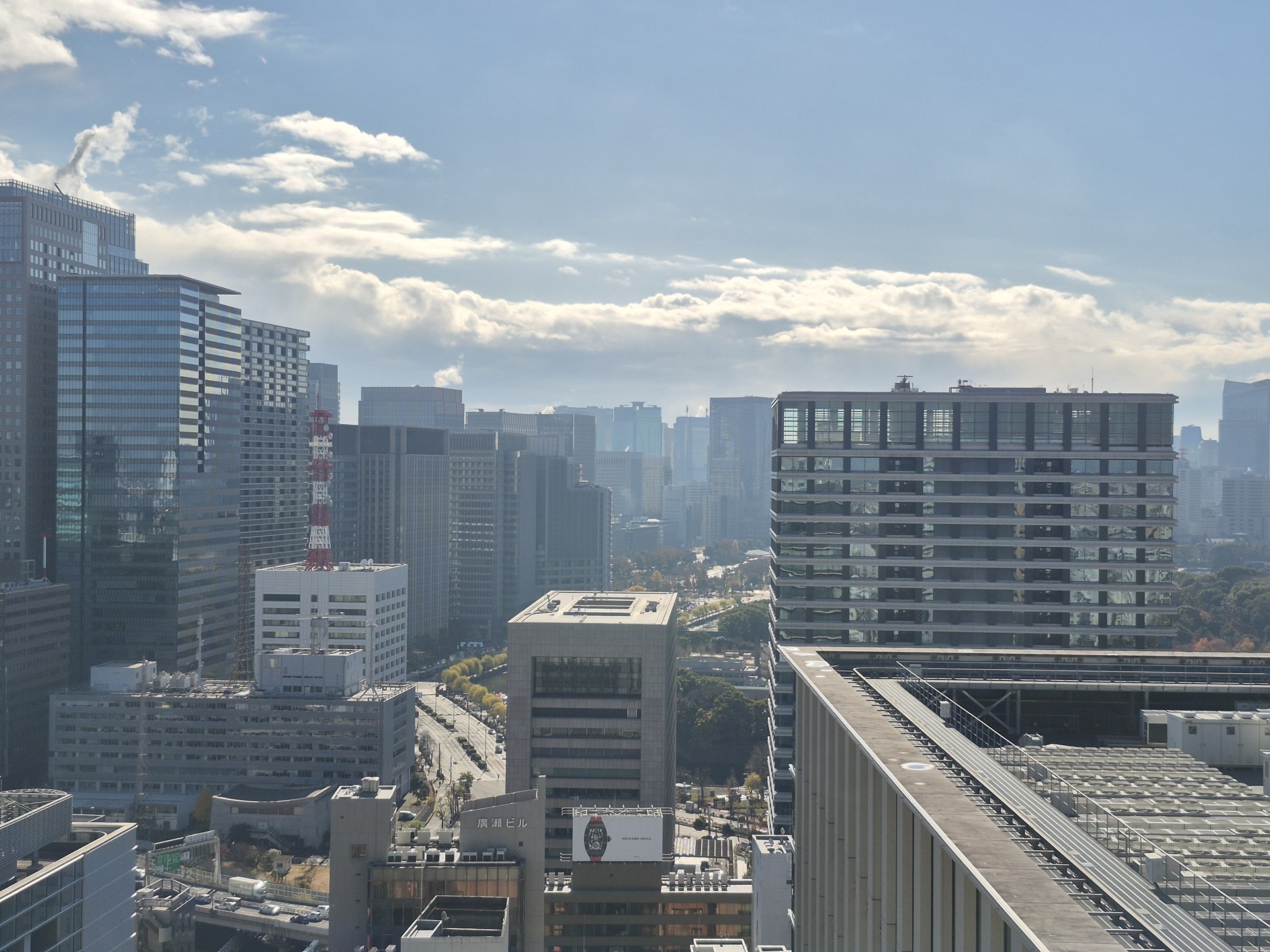 広角カメラ（×2）